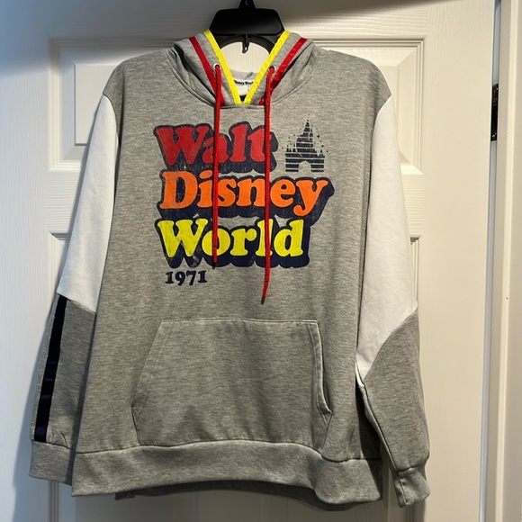 Disney Tops - NWOT Walt Disney World Women’s Hooded Sweatshirt Size 1X.